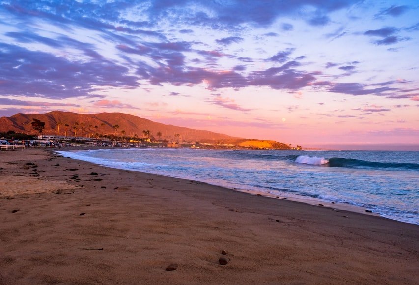 A Guide to Trestles Beach in San Clemente